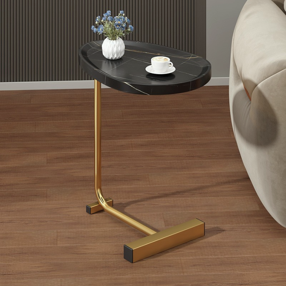 طاولة جانبية