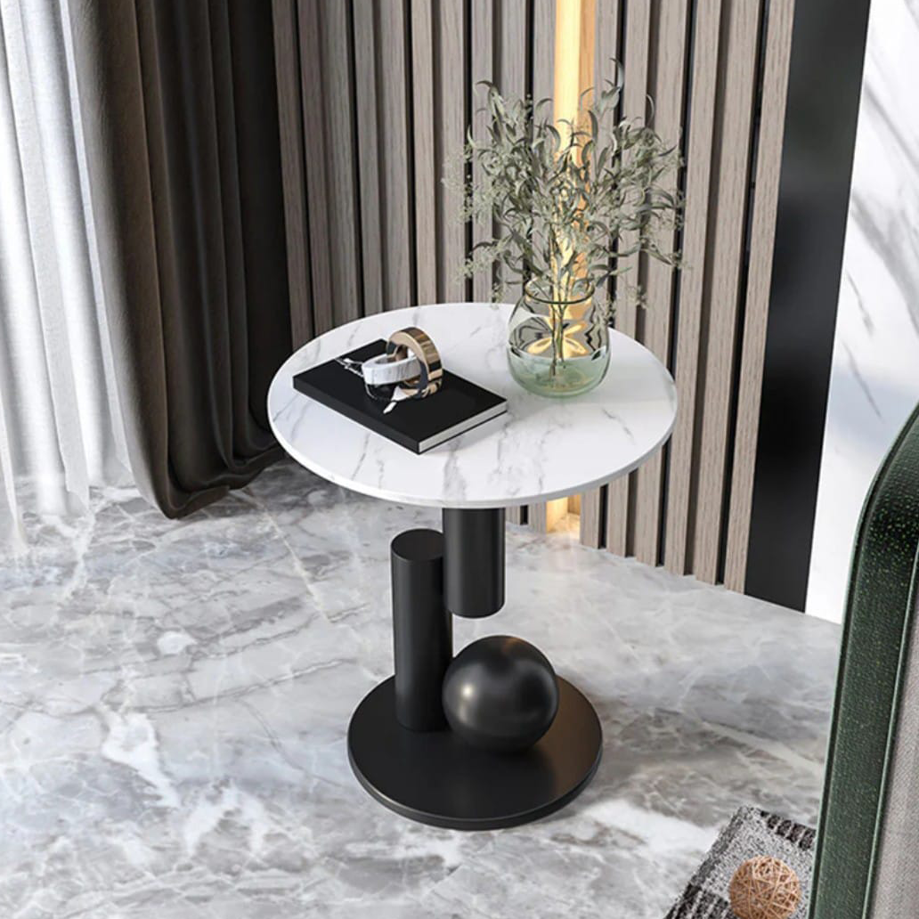 طاولة جانبية