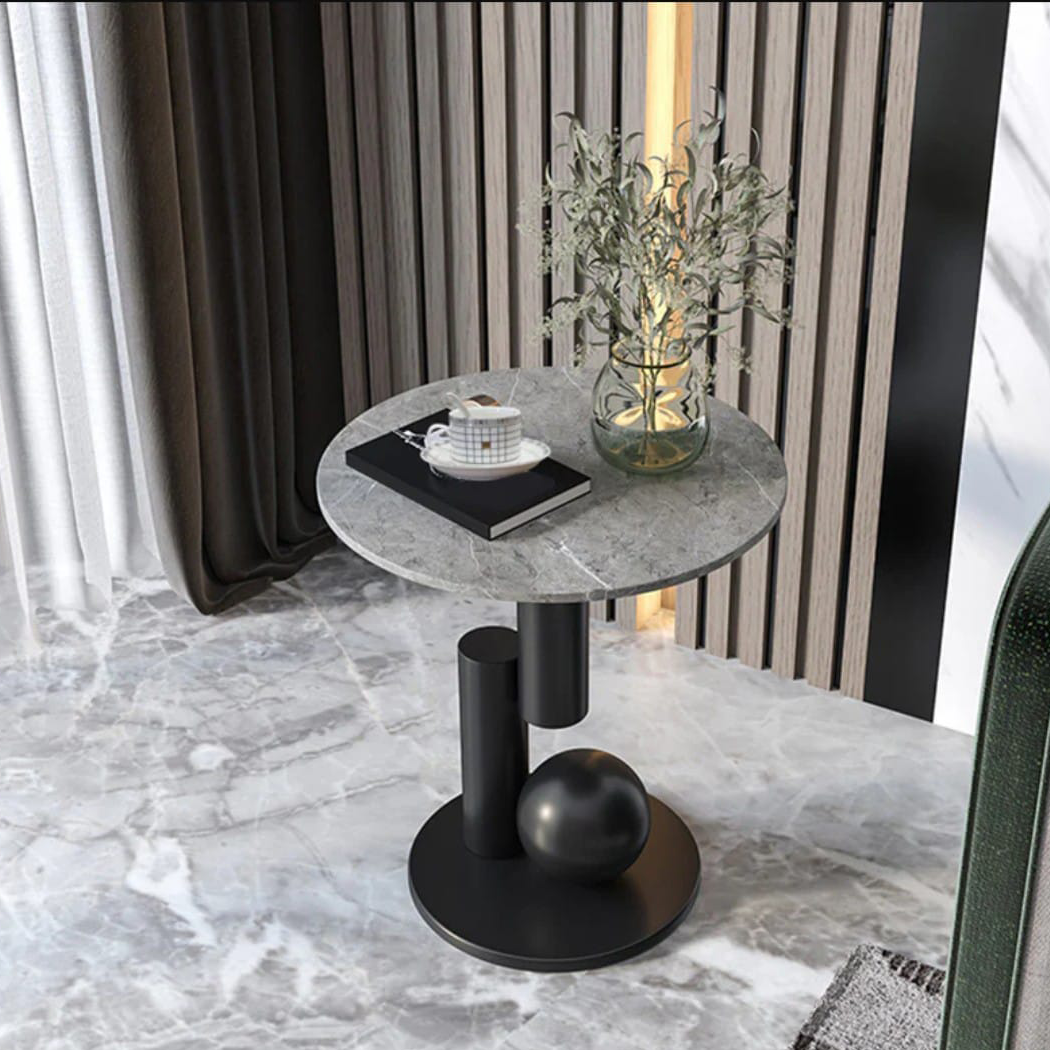 طاولة جانبية