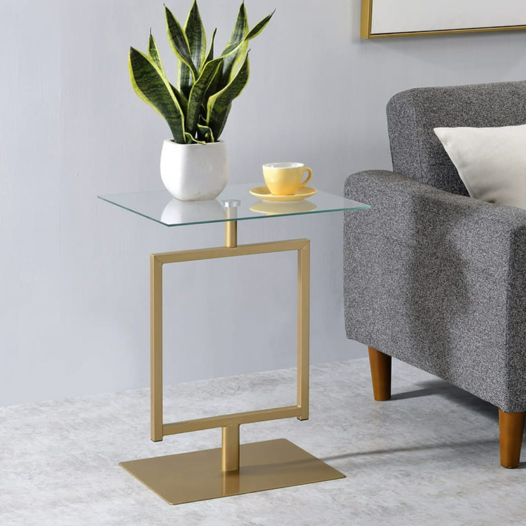 طاولة جانبية