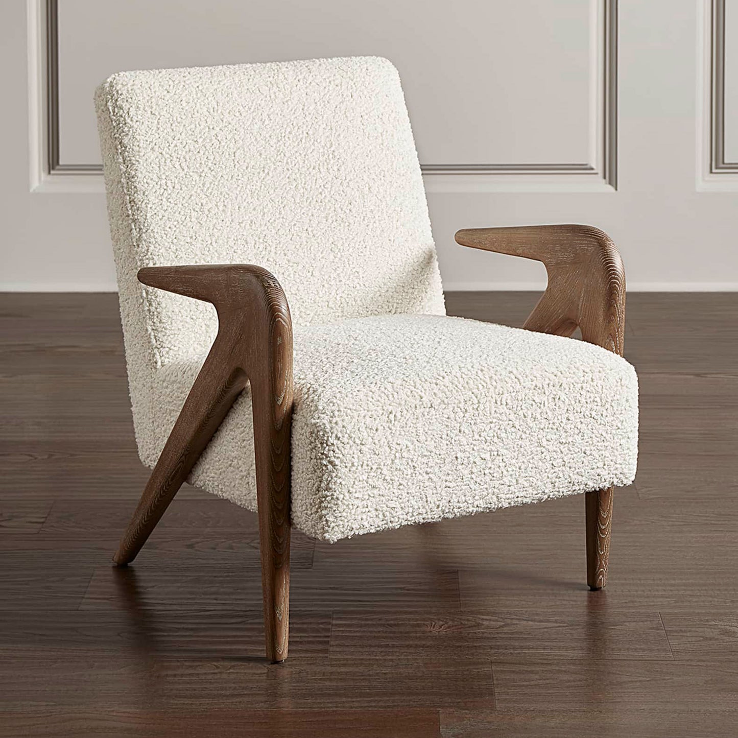 كرسي بذراعين