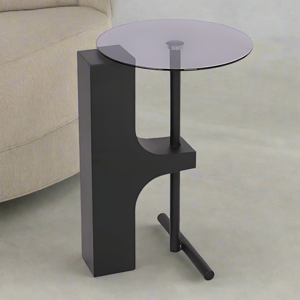 طاولة جانبية