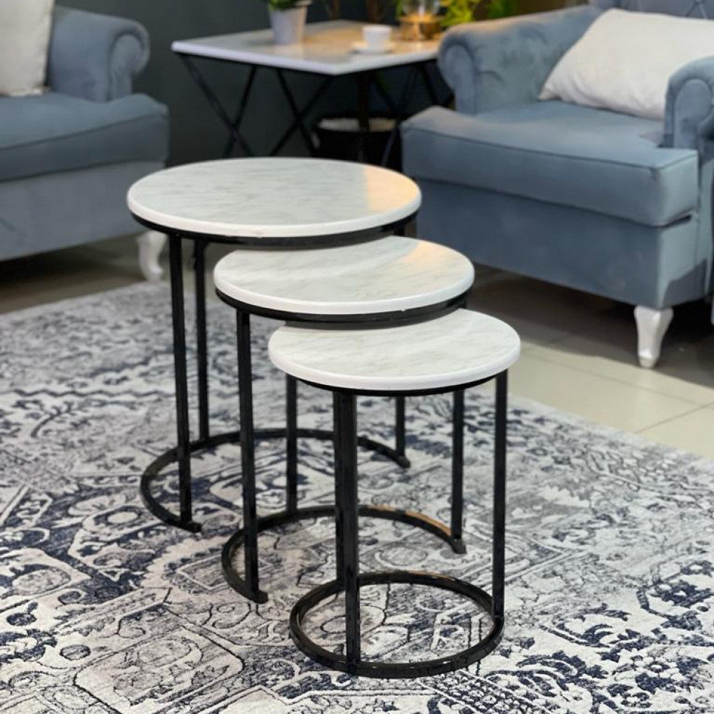 طاولة جانبية