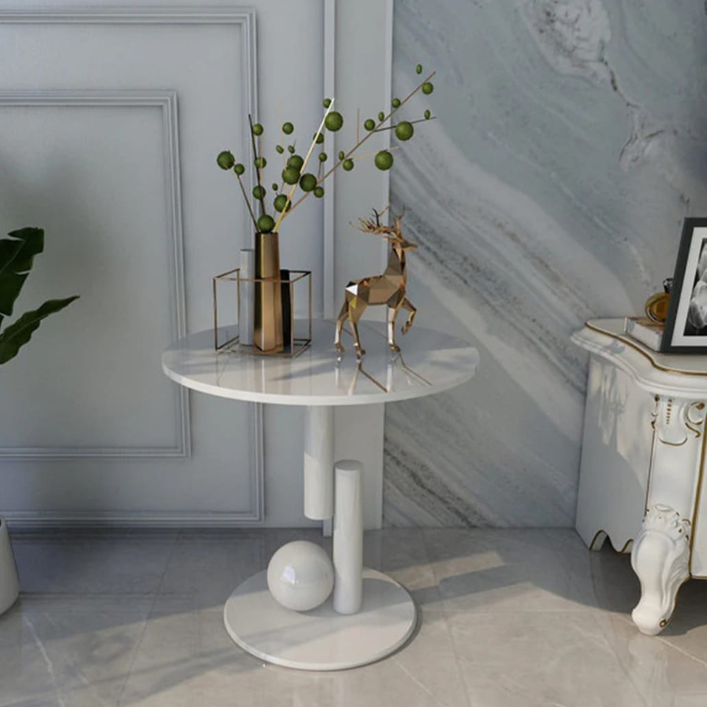 طاولة جانبية