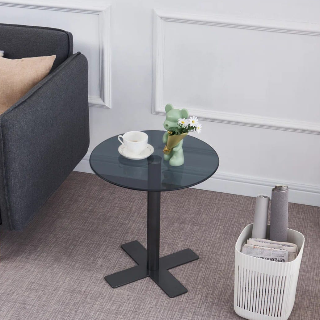 طاولة جانبية