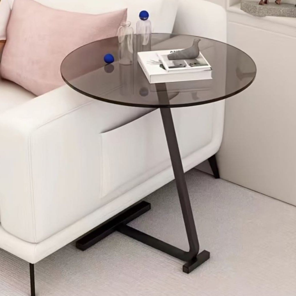 طاولة جانبية