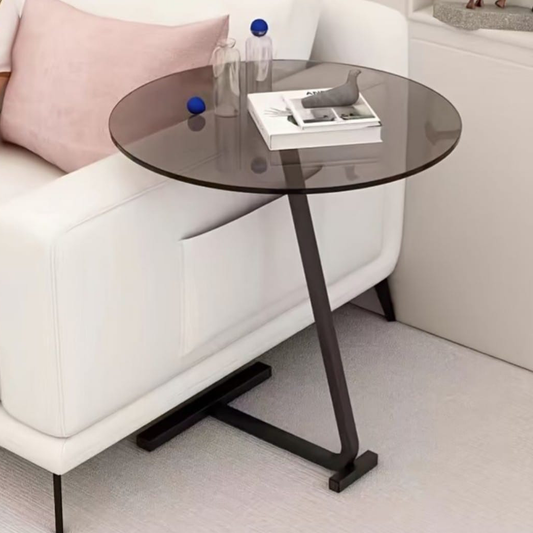 طاولة جانبية