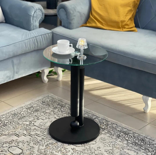 طاولة جانبية