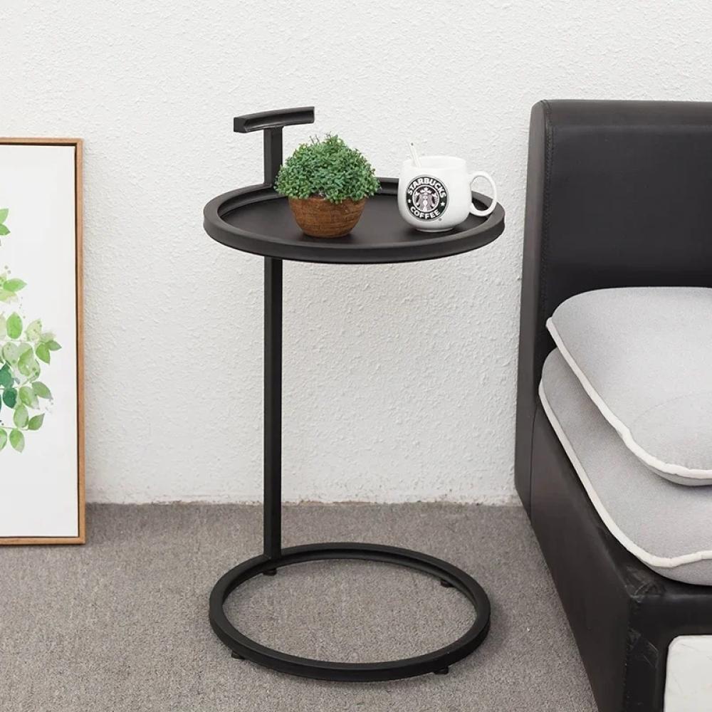 طاولة جانبية