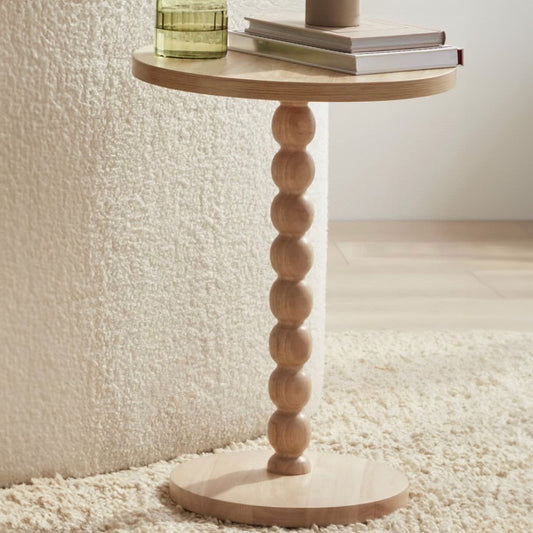 طاولة جانبية