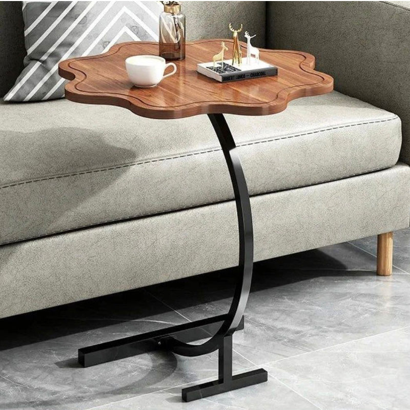 طاولة جانبية