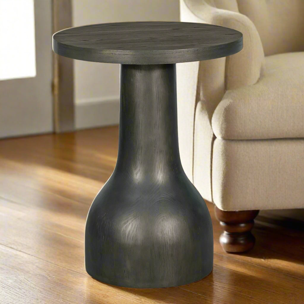 طاولة جانبية