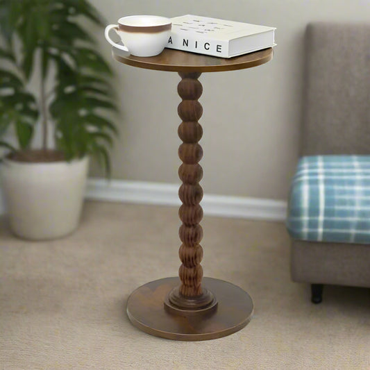 طاولة جانبية