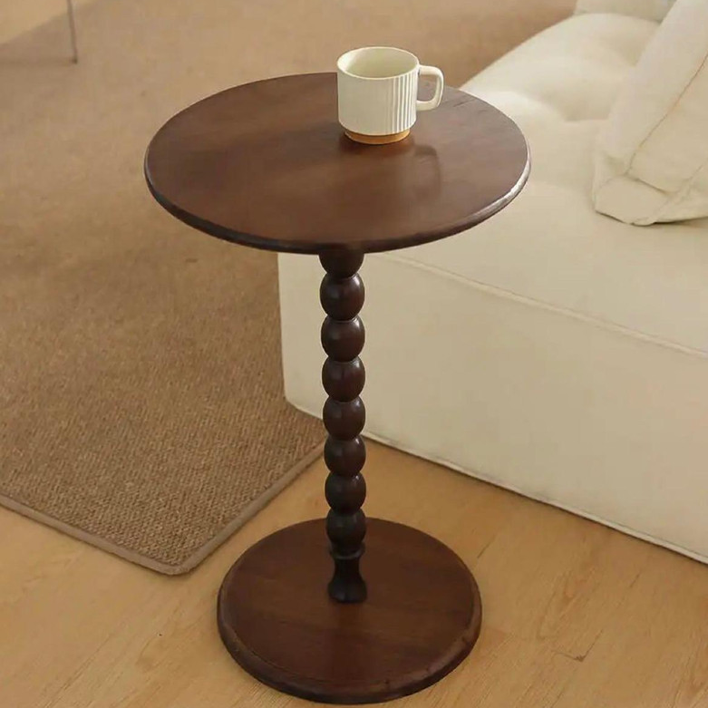 طاولة جانبية