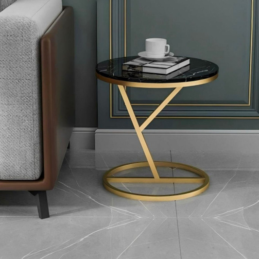 طاولة جانبية